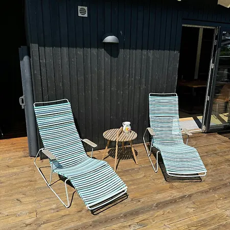 Nature And Calm In Modern On Tuse Naes בית נופש *